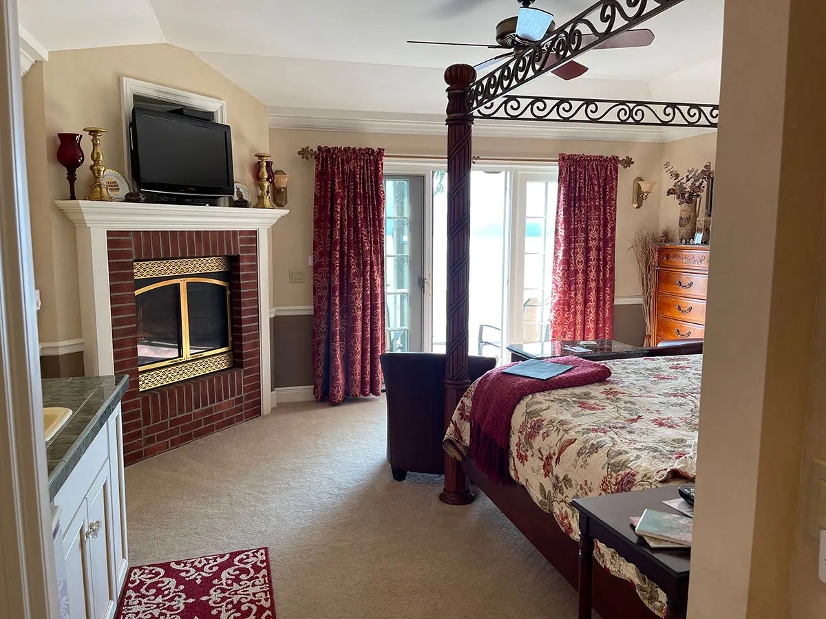 Isabella's 'Sweet' Room view of Lake George