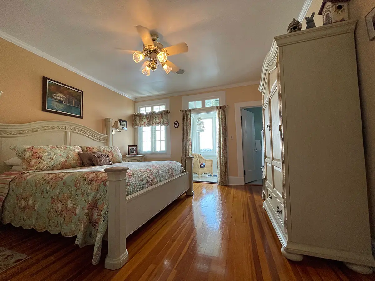 The Oliver Suite layout