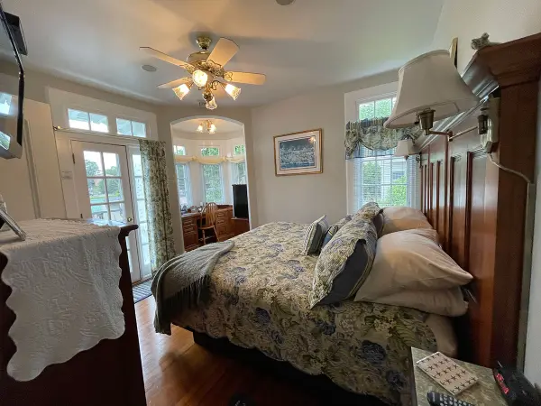 Tanner Room layout